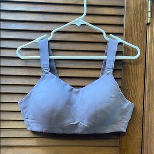 Lululemon sports bra 38c